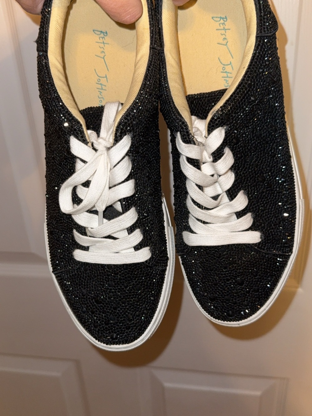 Betsey Johnson Sidny Black Sneakers